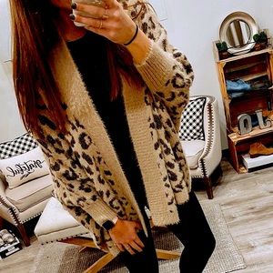 Cheetah Print Cardigan NWOT